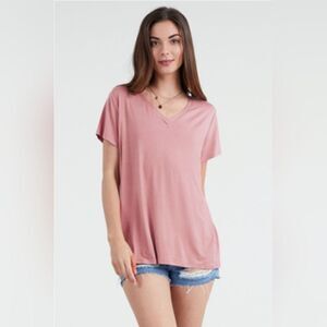 🍑Emma's Closet Mauve Short Sleeve Vneck Boyfriend Top Large